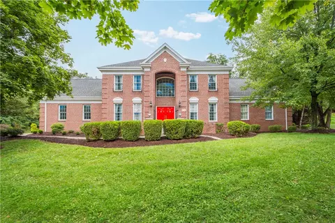 132 Hardwood Dr, Venetia, PA 15367
