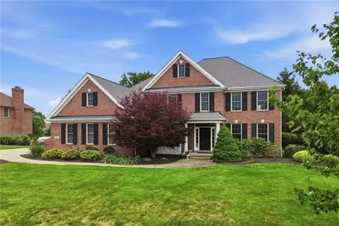 1412 Scarlett Ridge Dr, Pittsburgh, PA 15237
