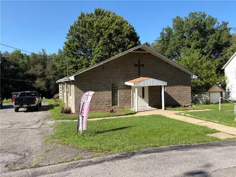 1224 Rebecca St, New Castle, PA 16101