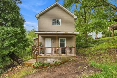 33 Madonna Dr, New Castle, PA 16101