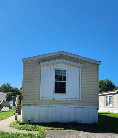 7224 W Market St, Mercer, PA 16137