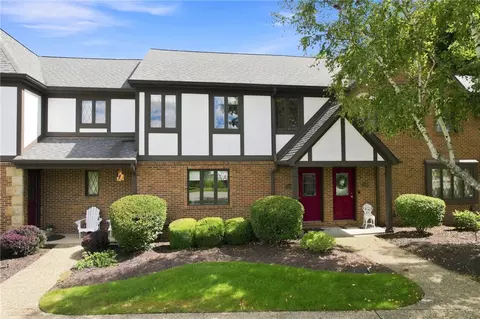 1606 Stone Mansion Dr, Sewickley, PA 15143