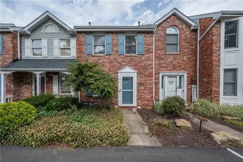 1802 Timberidge Dr, Bethel Park, PA 15102