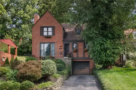 475 Salem Dr, Pittsburgh, PA 15243