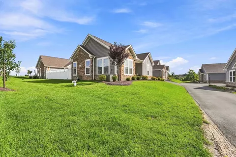 125 Village #4B, Finleyville, PA 15332