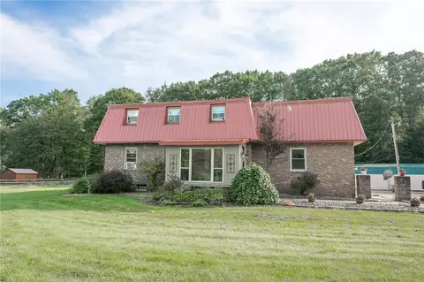 1512 Valley Rd, Cherry Tree, PA 15724