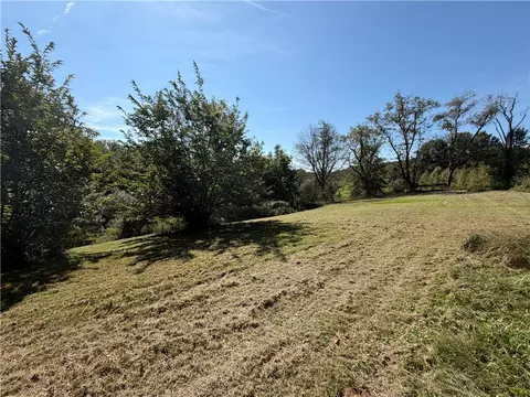25 Gretna Rd, Washington, PA 15301