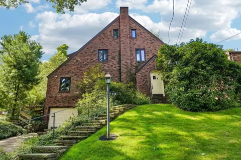 256 Cascade Rd, Pittsburgh, PA 15221