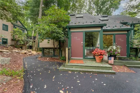 531-533 Laurel Pond, Farmington, PA 15437