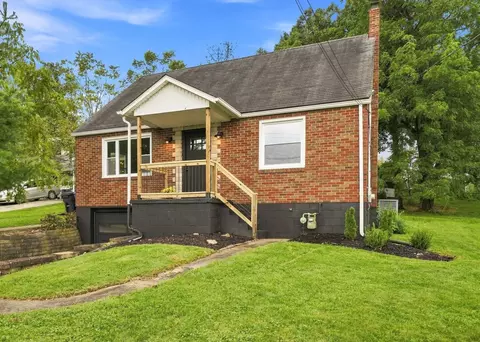 2060 State Rte 130, Jeannette, PA 15644