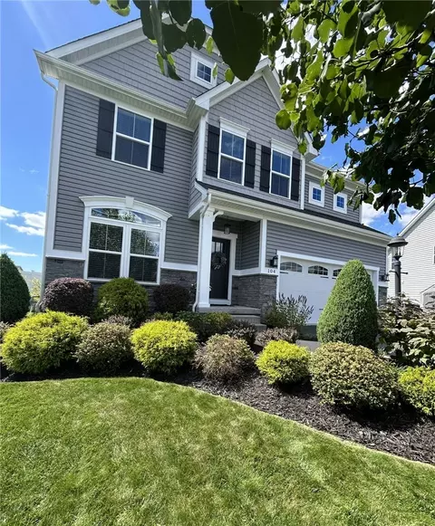 104 Riviera Dr, Pittsburgh, PA 15229