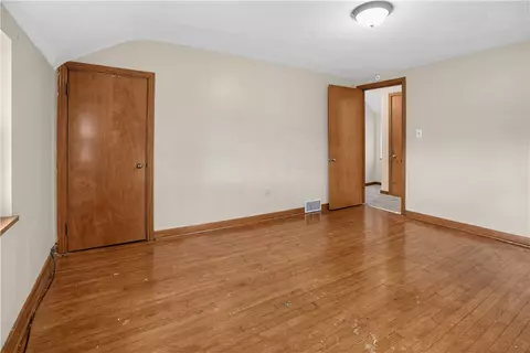 Bedroom - 1180 Ridge Ave, Braddock, PA 15104 photo 7 of 10