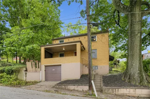 Exterior - 1180 Ridge Ave, Braddock, PA 15104 photo 8 of 9