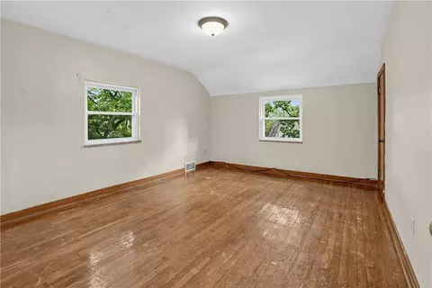 Bedroom - 1180 Ridge Ave, Braddock, PA 15104 photo 1 of 10