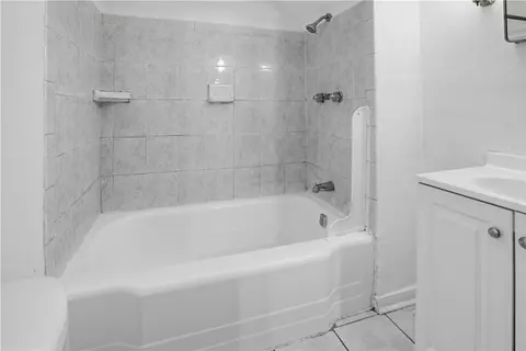 Bath - 1180 Ridge Ave, Braddock, PA 15104 photo 2 of 2