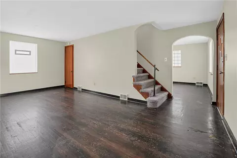 Living - 1180 Ridge Ave, Braddock, PA 15104 photo 2 of 9