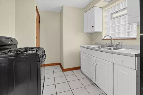 Kitchen - 1180 Ridge Ave, Braddock, PA 15104 photo 4 of 4