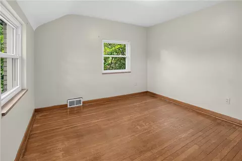 Bedroom - 1180 Ridge Ave, Braddock, PA 15104 photo 3 of 10