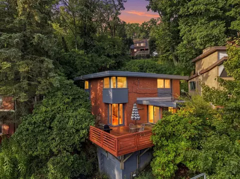 136 Fairfax Rd, Pittsburgh, PA 15221