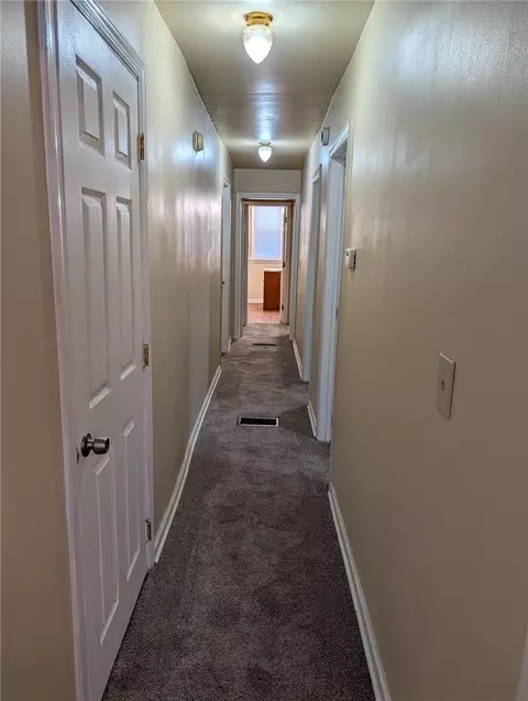 Entry Way - 123 Grant Ave, Pittsburgh, PA 15209 photo 1 of 4