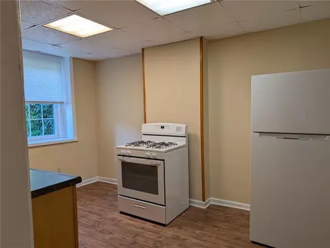 Kitchen - 123 Grant Ave, Pittsburgh, PA 15209 photo 1 of 3