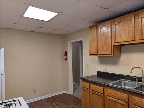 Kitchen - 123 Grant Ave, Pittsburgh, PA 15209 photo 3 of 3