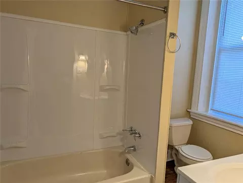 Bath - 123 Grant Ave, Pittsburgh, PA 15209 photo 2 of 2