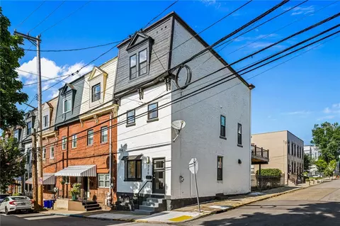 329 37th St, Pittsburgh, PA 15201