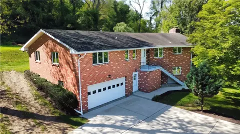 350 Country Club Rd, Washington, PA 15301