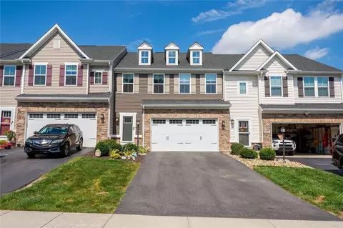 1435 Deer Creek Crossing Dr, Canonsburg, PA 15317