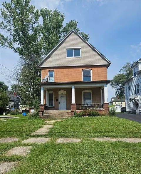 425 E Garfield Ave, New Castle, PA 16105