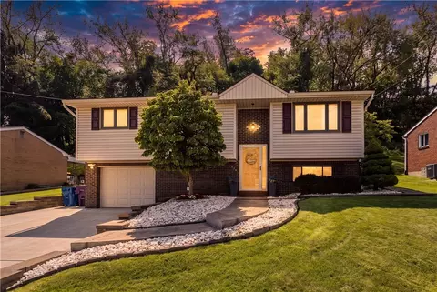 470 Crestview Dr, Pittsburgh, PA 15239
