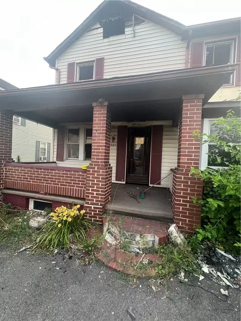 919 Wood St #921, Latrobe, PA 15650