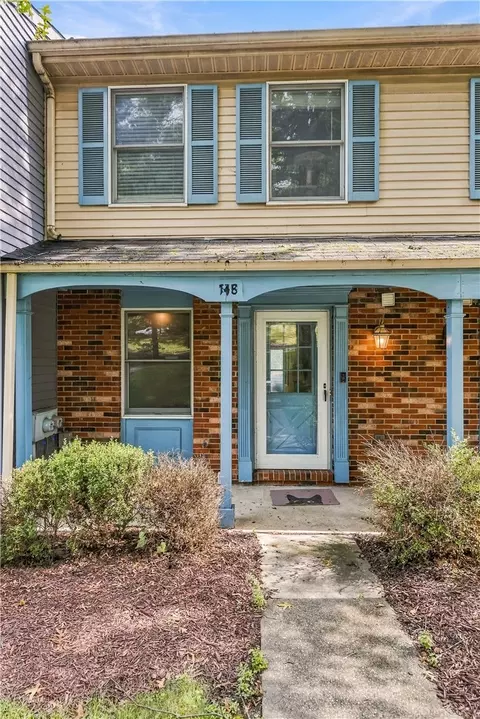 148 Olde Orchard Dr, Bridgeville, PA 15017