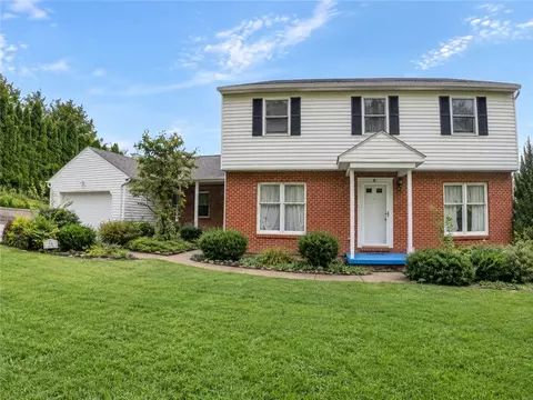 14 Park Dr, Atlasburg, PA 15004