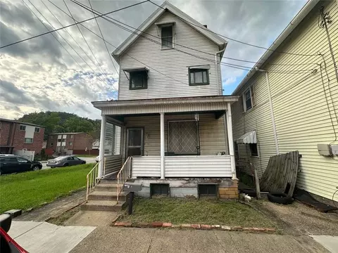 150 Watkins Ave, Wilmerding, PA 15148