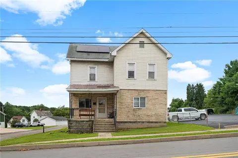 213 N Main St, Punxsutawney, PA 15767