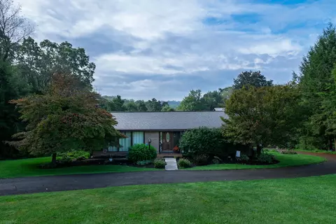 847 Whitestown, Butler, PA 16001