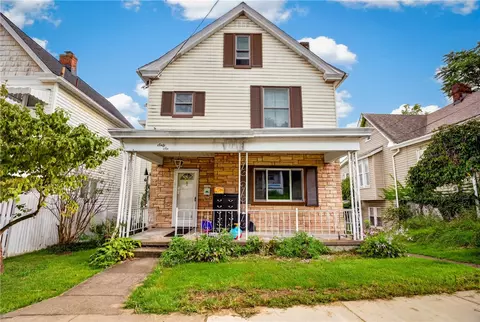 66 Seminole Ave, Washington, PA 15301