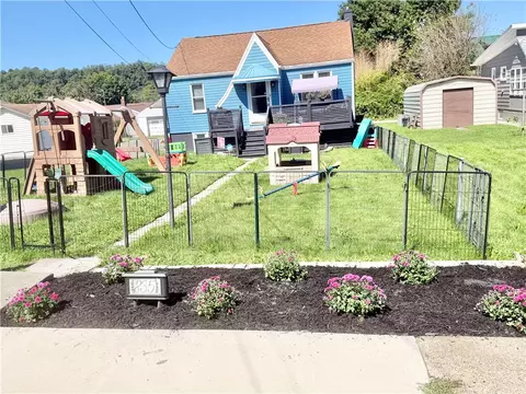 835 Graham St, Belle Vernon, PA 15012