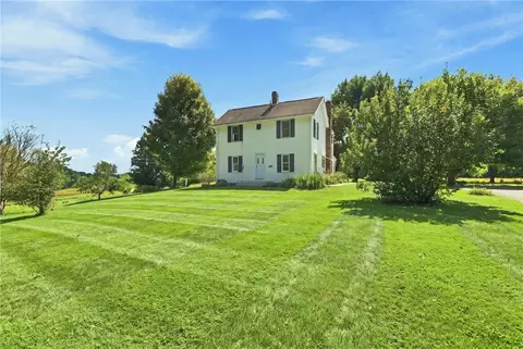 1229 Mohawk School Rd, Edinburg, PA 16116