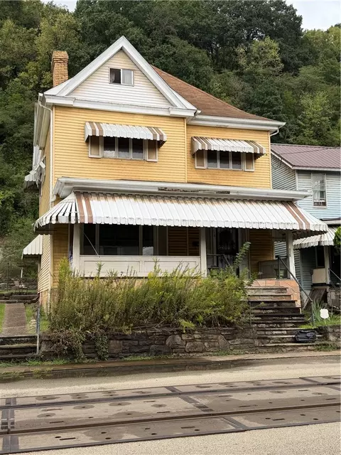 115 Main St, Brownsville, PA 15417