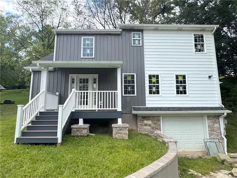 7651 Pennsylvania Ave, North Huntingdon, PA 15642