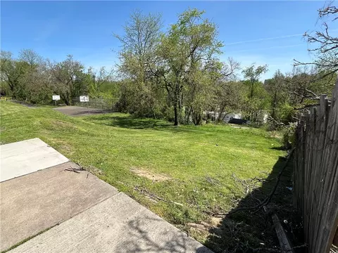 2806 Cobden, Pittsburgh, PA 15203
