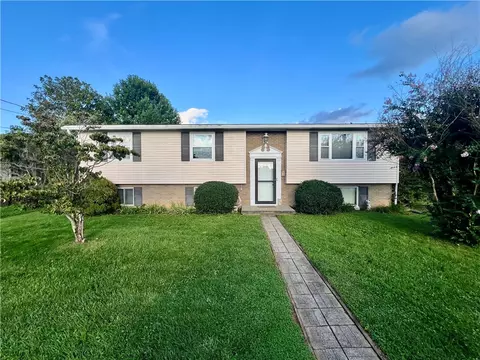 108 N 1st St, Masontown, PA 15461
