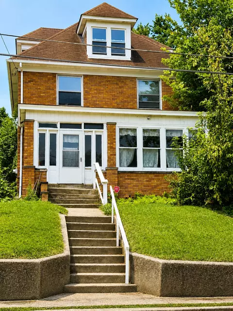 882 Mcintire, Brackenridge, PA 15014