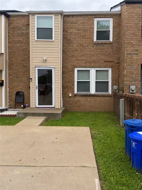 316 Enright Ct, Pittsburgh, PA 15206