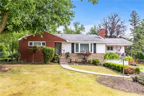 7115 Sansue Dr, Bethel Park, PA 15102