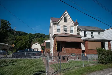 5 Jones St, Pittsburgh, PA 15223