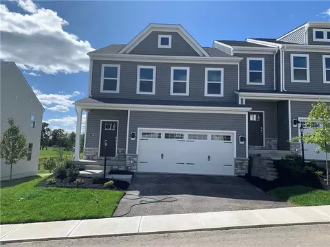 1005 Madisyn Ln, Valencia, PA 16059